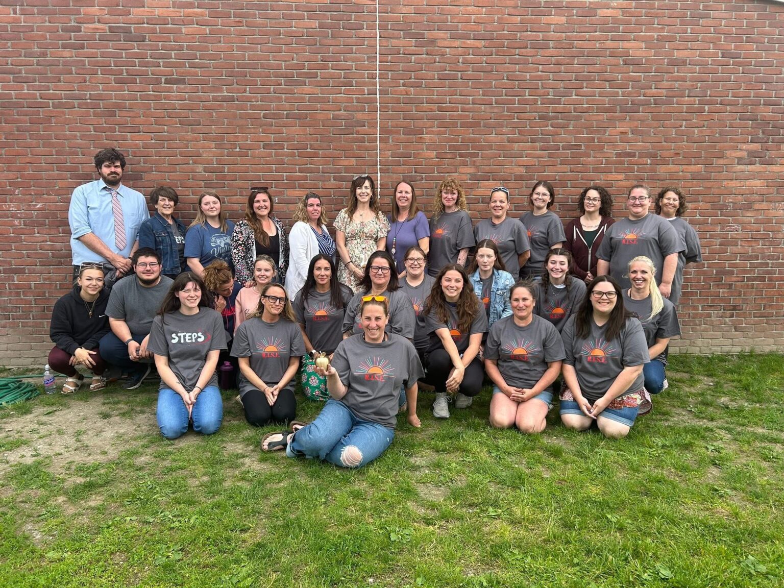 A photo of the group 2025 Golden Apple Award